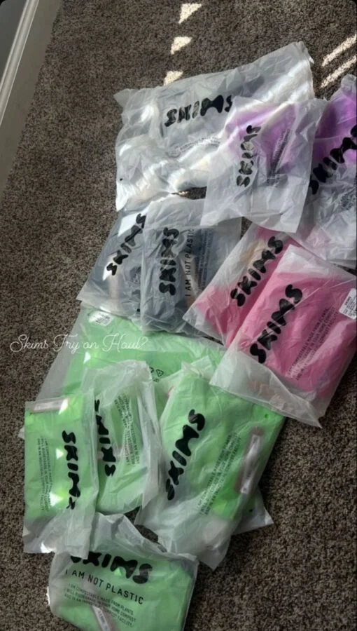 skims wholesale clothing pallets
